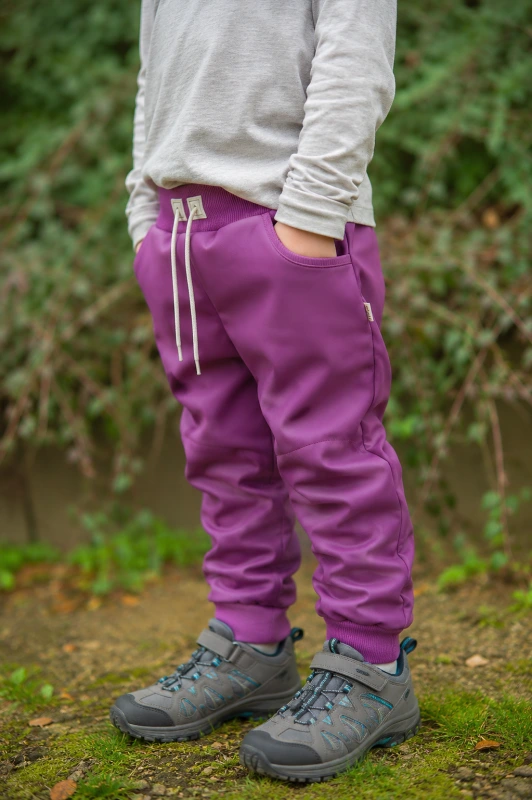 Elastické softshell nohavice klasik fialové